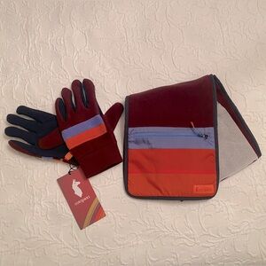 Cotopaxi Teca Fleece Zippered Pouch Scarf and Matching Touchpad Fingered Gloves